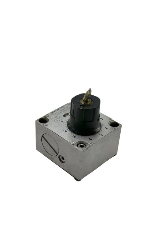 регулятор расхода (дроссель) 10-01.11 TGL2624 4140 Orsta