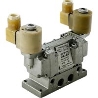 Пневмораспределитель 331-12-01